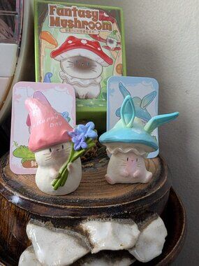 Fantasy Mushroom Cat Mini Figure Series - Set Of 2 Cat Mushroom NEW KITTY PAI